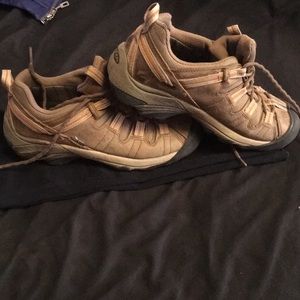 Keen hiking shoes